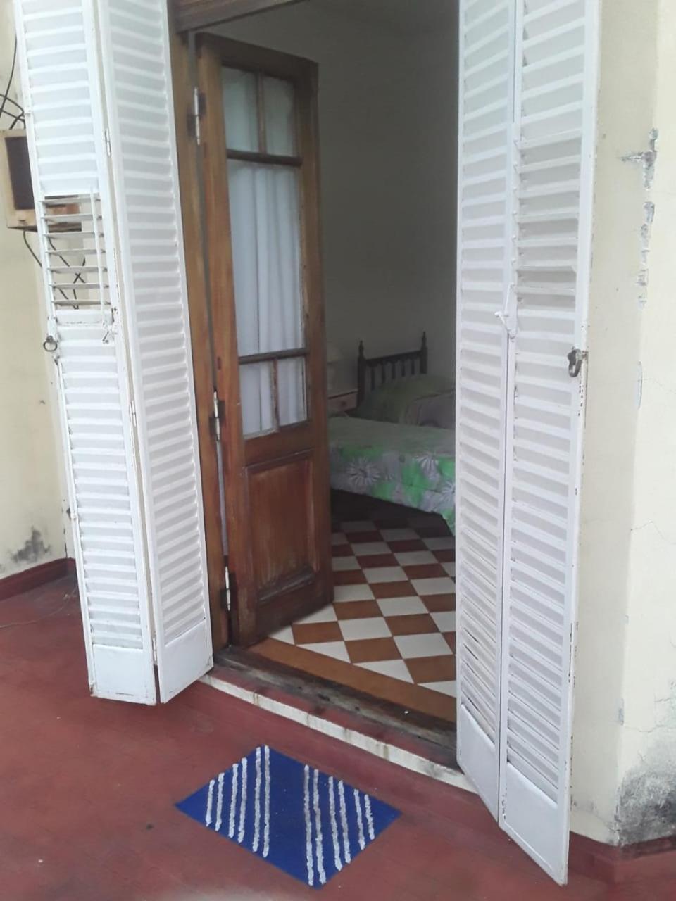 Habitac Indiv Casa De Familia, Flores Буенос-Айрес Екстер'єр фото